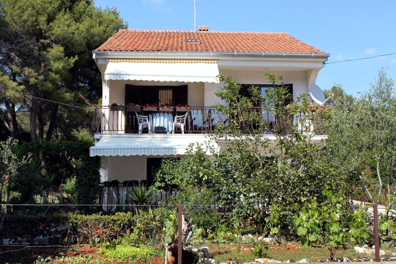 Apartments By The Sea Brgulje, Molat - 6241 Exterior photo