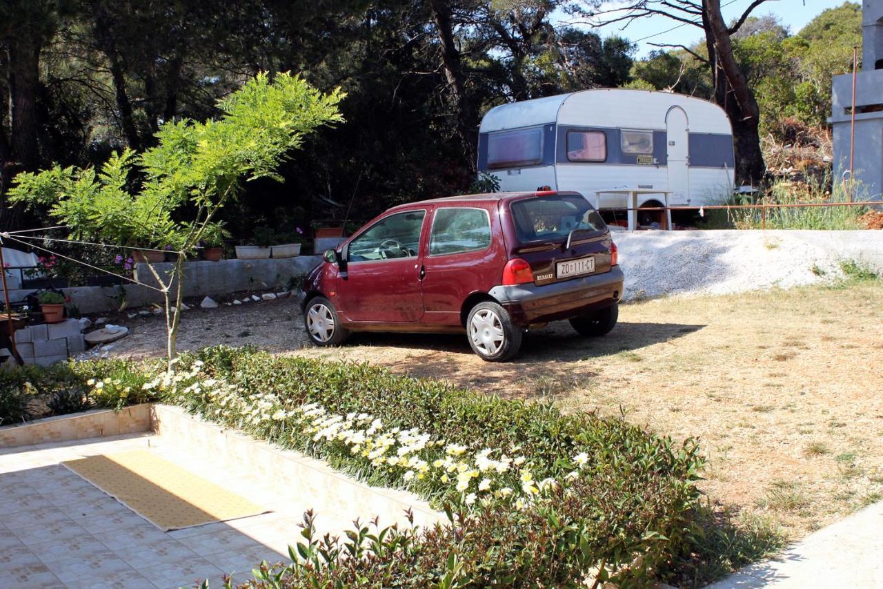 Apartments By The Sea Brgulje, Molat - 6241 Exterior photo