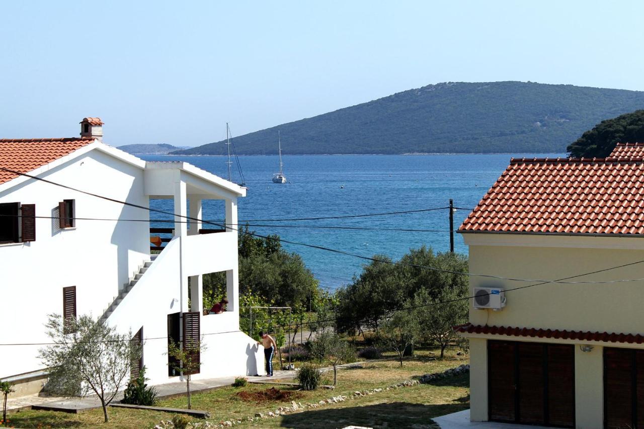 Apartments By The Sea Brgulje, Molat - 6241 Exterior photo